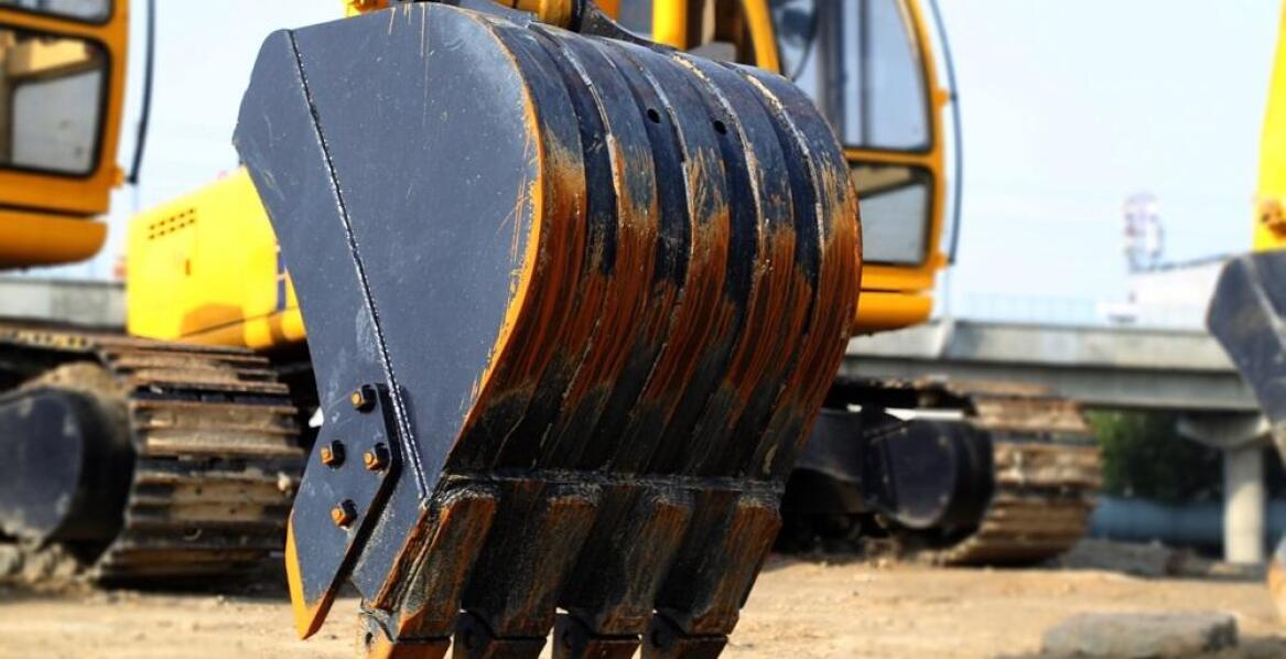 Czy części do koparek Caterpillar są drogie?