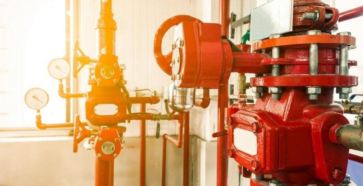 W jakich miejscach powinien znaleźc się system gaszenia rozdzielni?