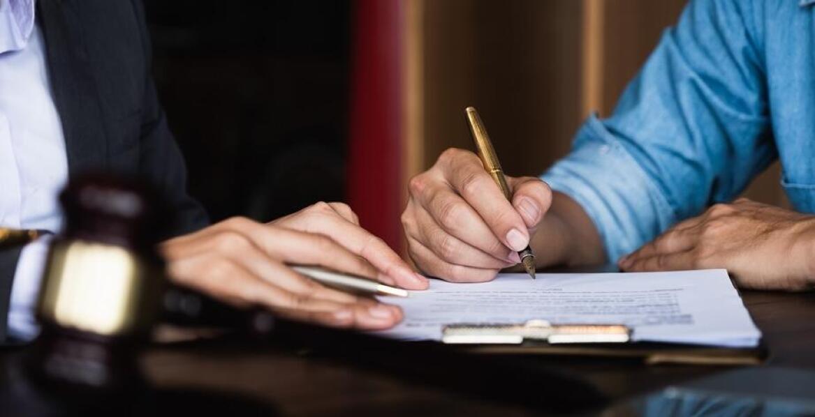 Czym jest notarialne oświadczenie o poddaniu się egzekucji?