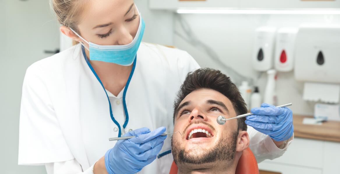 Porady dla pacjentów odwiedzających całodobowe pogotowie dentystyczne
