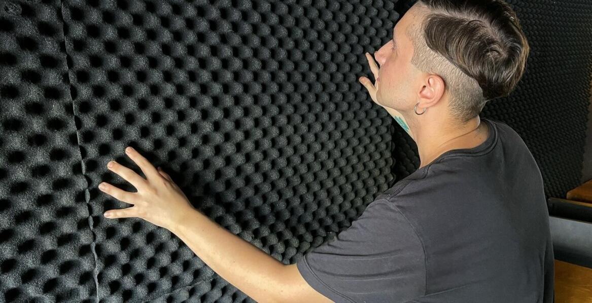 Jakie są zasady montażu paneli akustycznych?