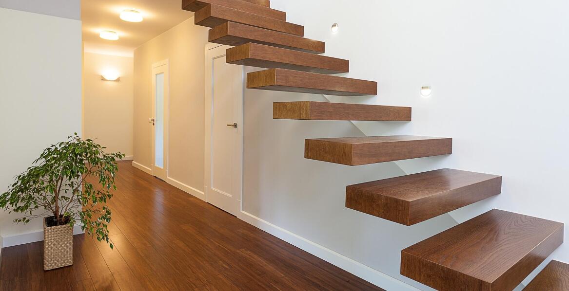 Do jakich wnętrz pasują schody wiszące?