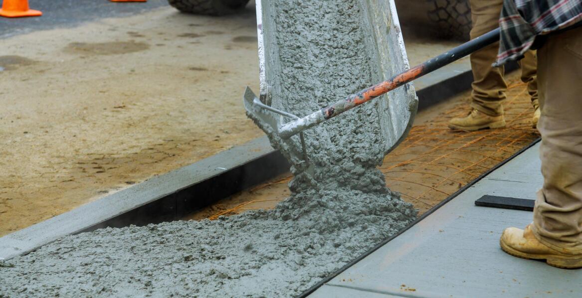 Betonowanie w niskich temperaturach - jakie są dobre praktyki?