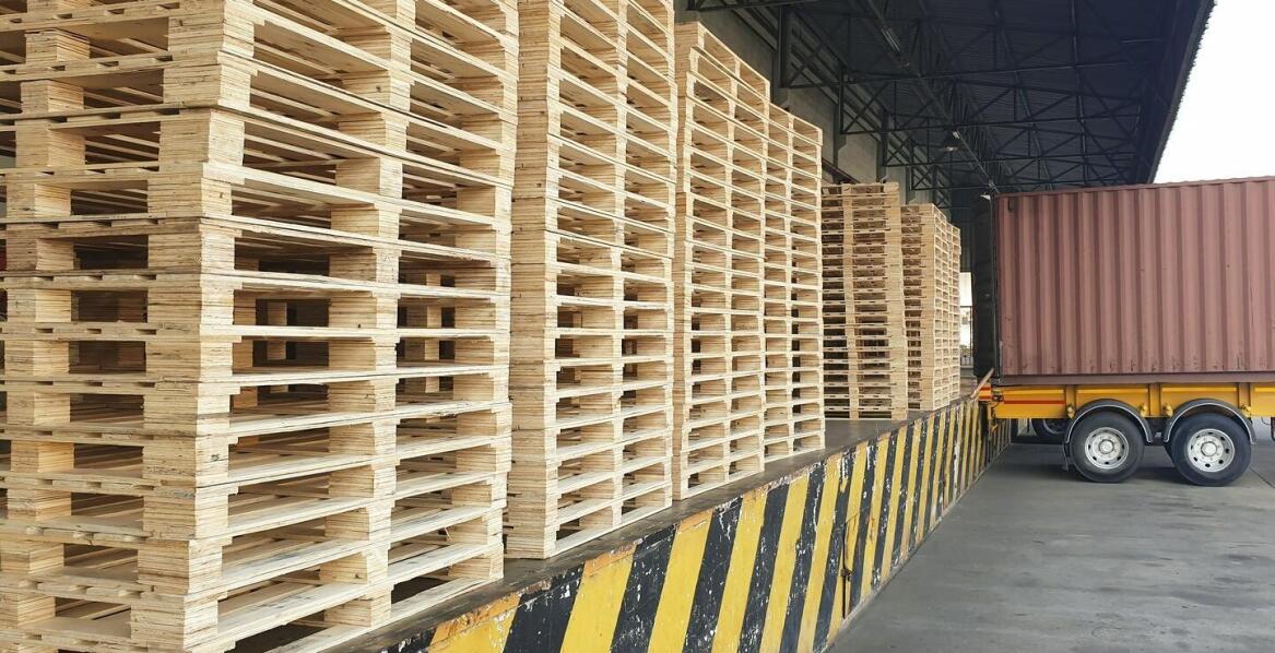 Zastosowanie europalet i ich najważniejsze zalety