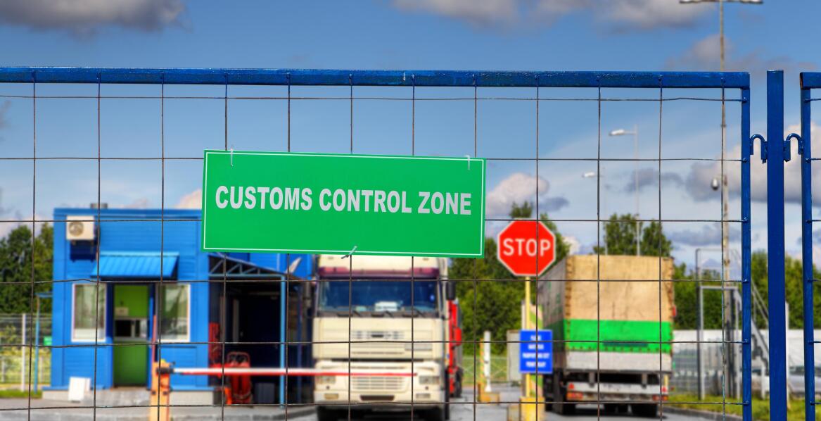 Kiedy zastosowanie znajdują odprawy celne o charakterze natychmiastowym?