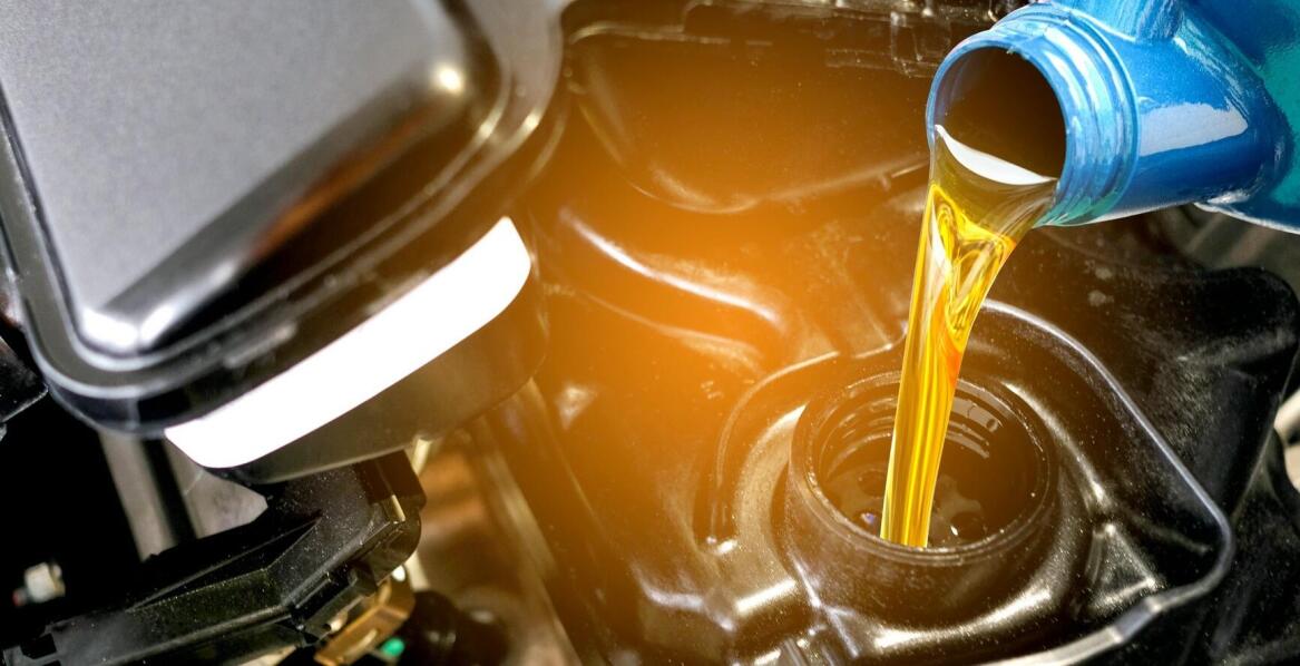 Jak rozpoznać olej silnikowy niskiej jakości?