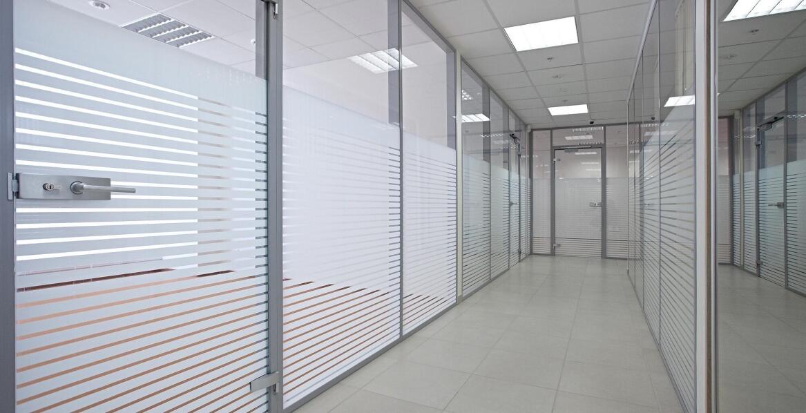 Na co zwracać uwagę przy wyborze drzwi wewnętrznych do biura?