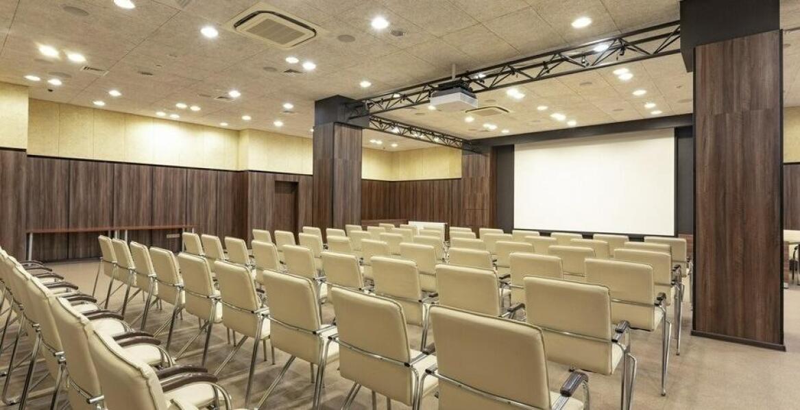 Dlaczego hotel to dobre miejsce na organizację konferencji?
