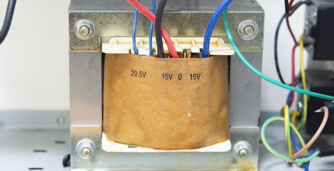 Jak zbudowane są transformatory separacyjne?