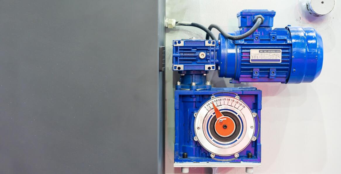 Jaką funkcję pełni motoreduktor?