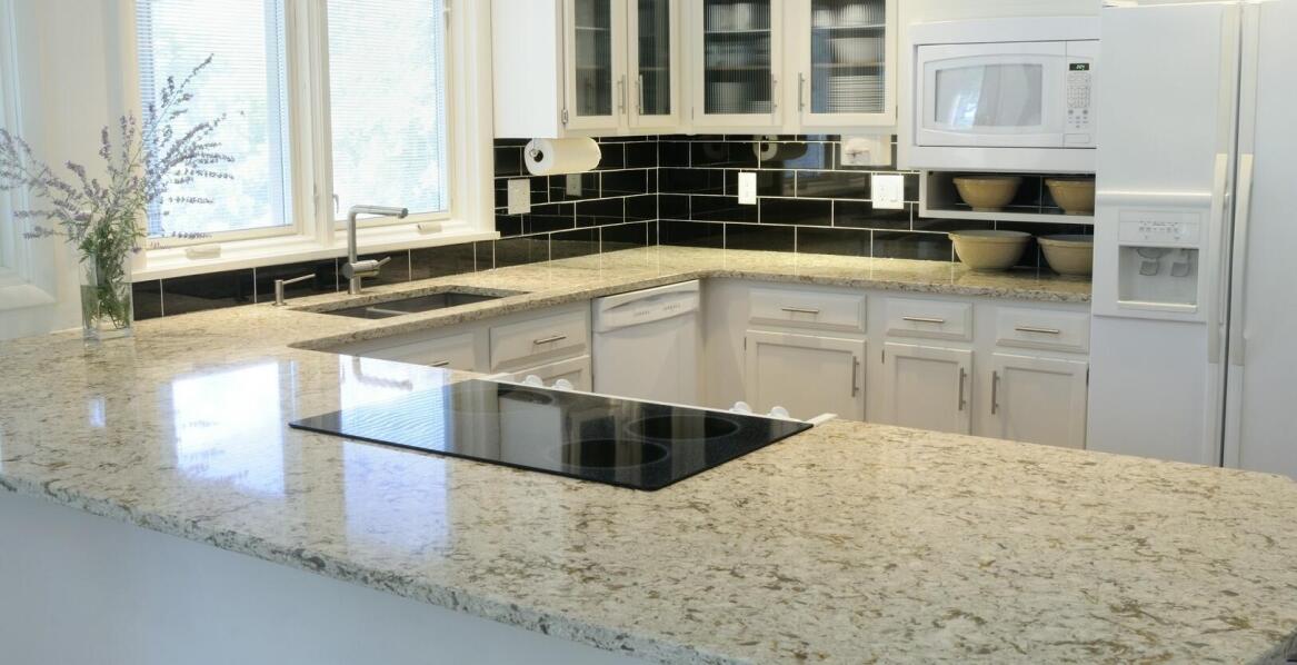 Jakie są najważniejsze zalety blatów kamiennych?