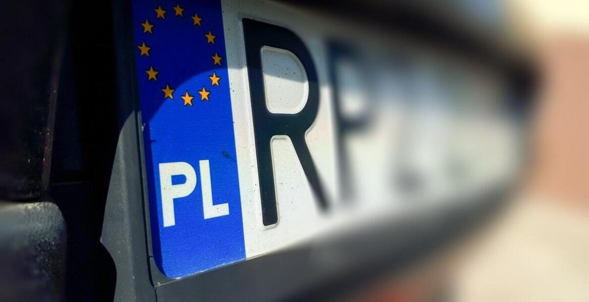 Rejestracja samochodu w Nowym Sączu - Poradnik - Auto Centrum