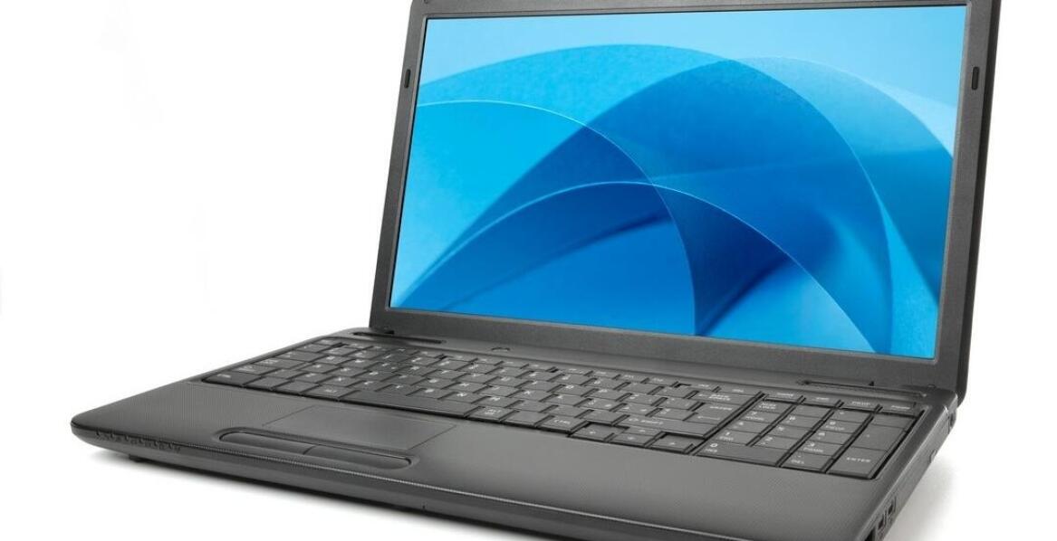 Czy sklepy z używanymi laptopami oferują gwarancję na sprzedawane produkty?