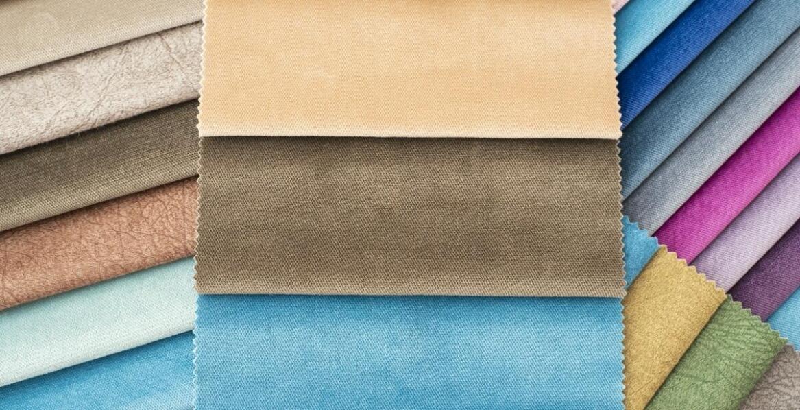 Jak wybrać odpowiedni materiał na sztandar?