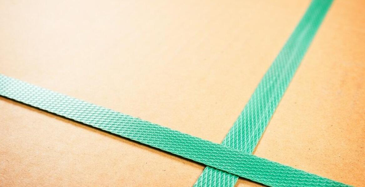 Co charakteryzuje taśmy spinające z polipropylenu?