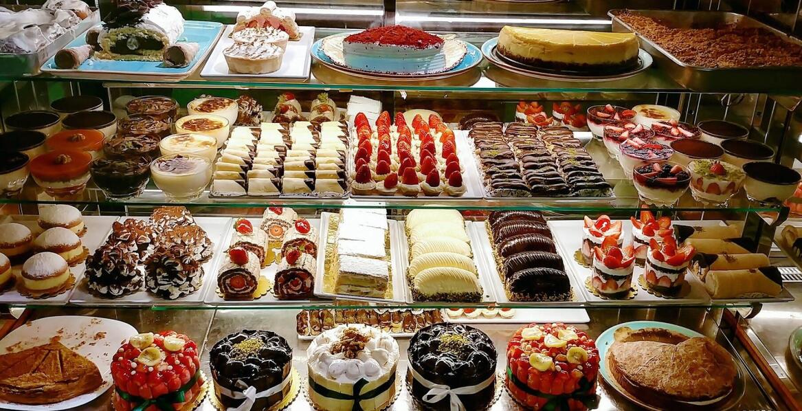 Tradycyjne receptury w nowoczesnej cukierni