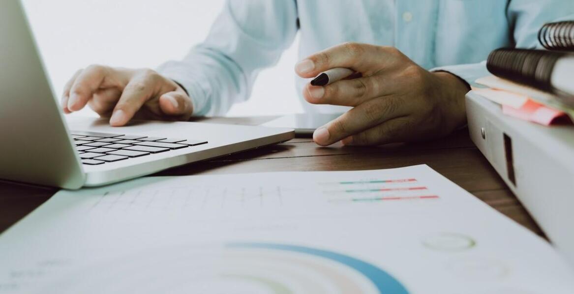 Outsourcing obsługi kadrowo-płacowej - zalety i wady