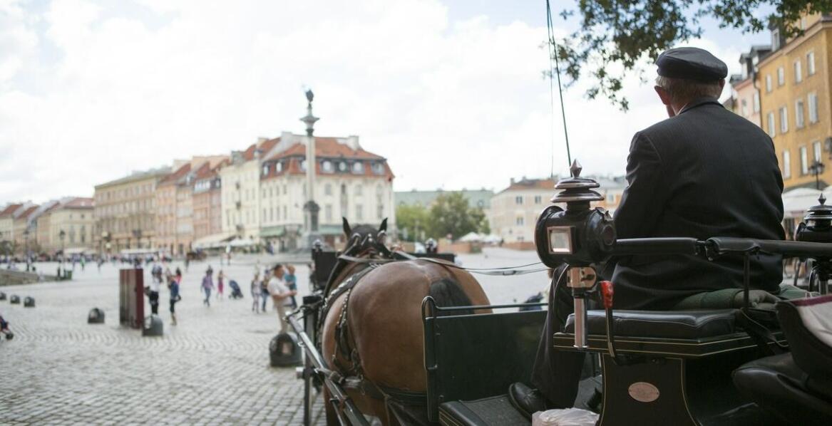 Hotelowe atrakcje sezonowe: propozycje na każdą porę roku