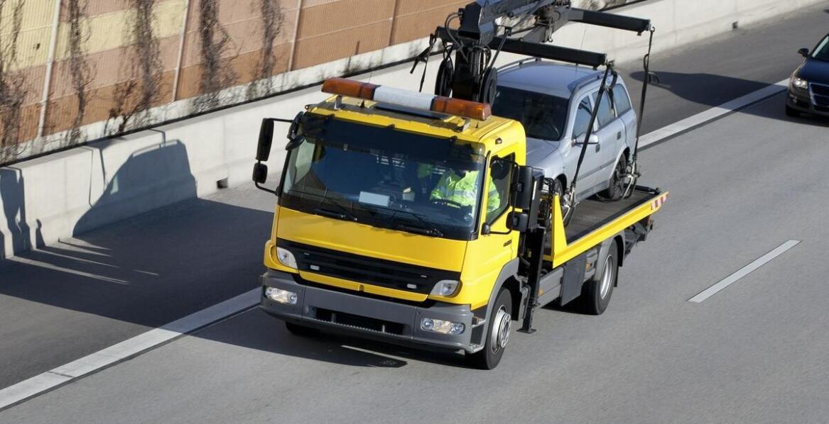 Czy ubezpieczenie OC obejmuje holowanie pojazdu?