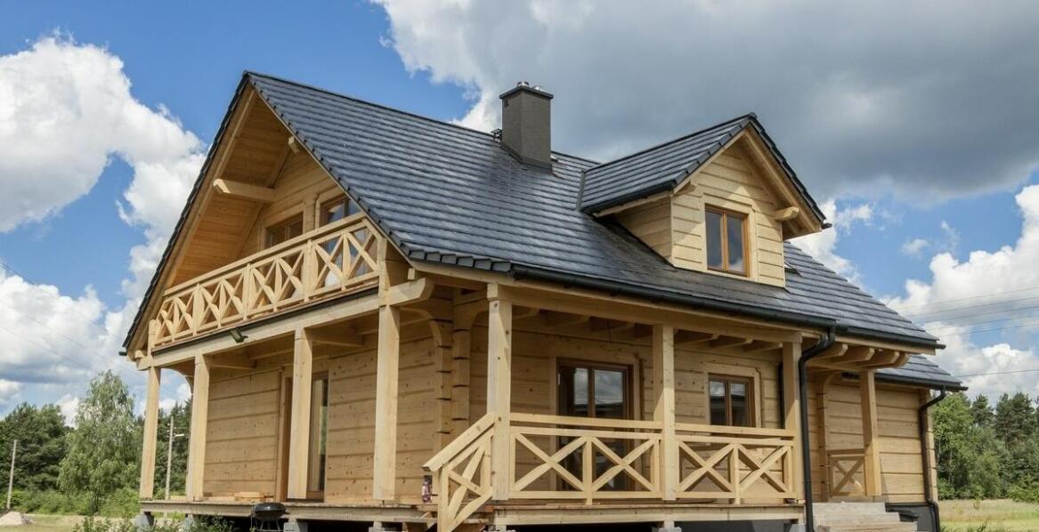 Porównanie domów drewnianych na zgłoszenie 70m2 z tradycyjnymi budynkami murowanymi