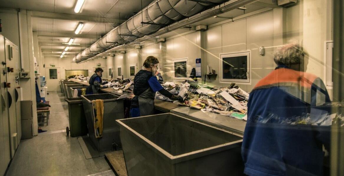 Recykling szkła: korzyści dla środowiska i proces przetwarzania