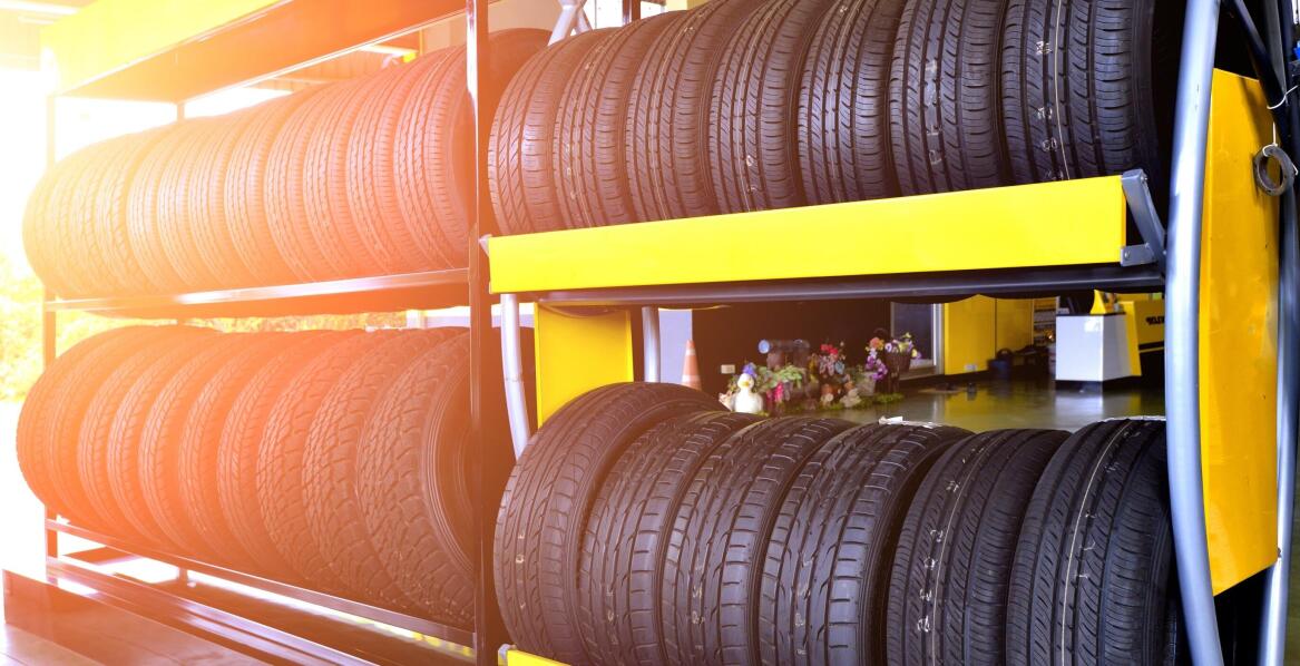 Jakie są rodzaje opon do samochodów osobowych?