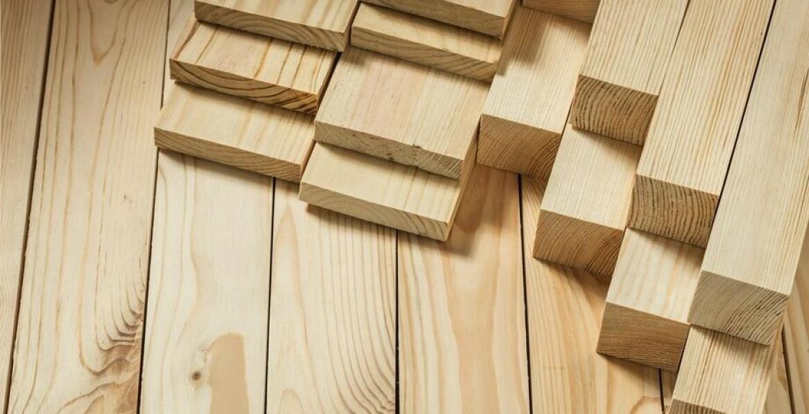 Co warto wiedzieć o drewnie klejonym kvh?