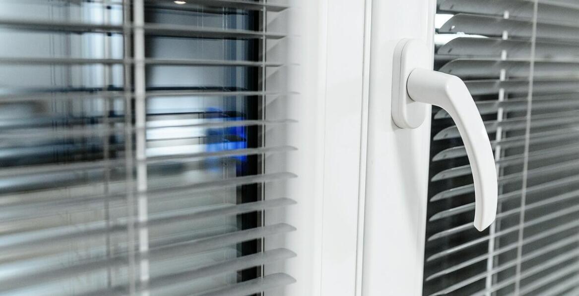 Okna PCV z funkcją antywłamaniową - jak zwiększyć bezpieczeństwo domu?