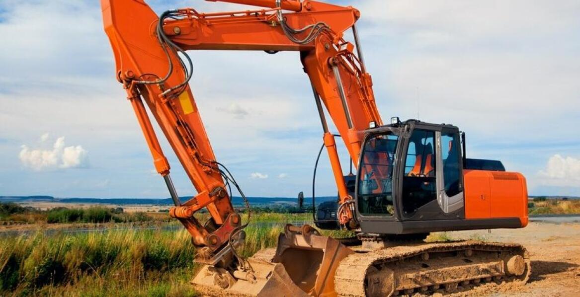 Jak rozpoznać symptomy wymagające naprawy w maszynach budowlanych?