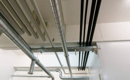 Jakie są zasady montażu systemów oddymiania?