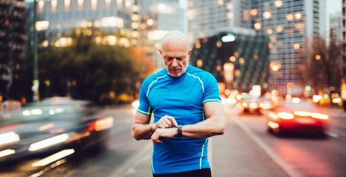 Jak wybrać smartwatch męski sportowy?