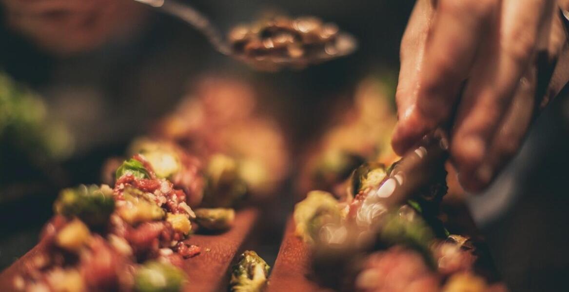 Sosy bez sztucznych dodatków: dlaczego warto postawić na naturalne składniki?