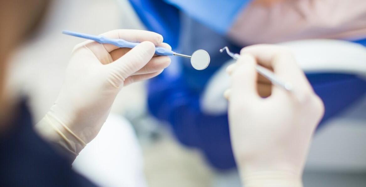 Jakie są zalecenia dotyczące pielęgnacji zęba po leczeniu kanałowym?