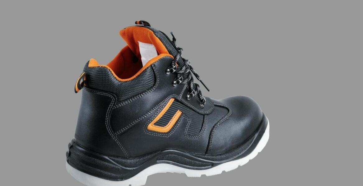 Buty robocze z systemem amortyzacji - dlaczego są ważne dla zdrowia stóp?