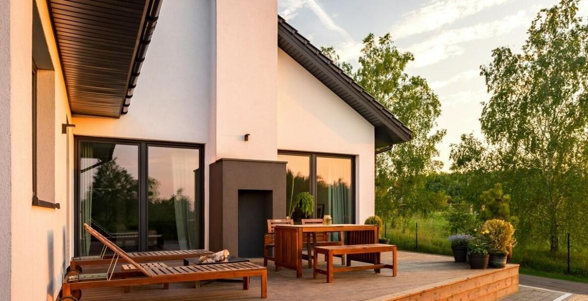 Deski tarasowe Wrocław - najpopularniejsze materiały i ich zalety