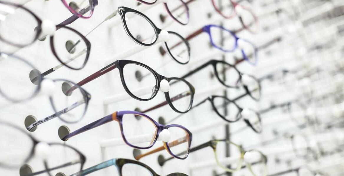 Na co zwrócić uwagę, wybierając okulary przeciwsłoneczne?