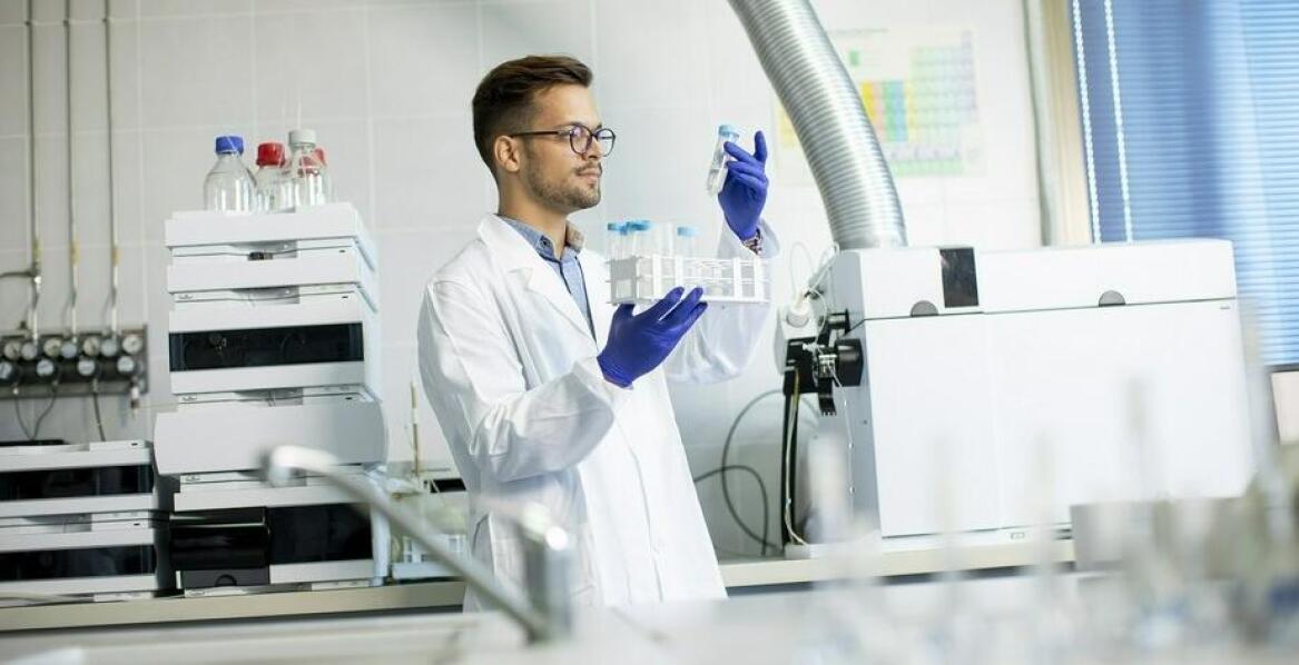 Do czego służy dygestorium w laboratorium?