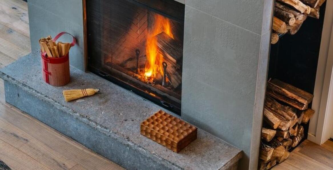Czy warto inwestować w piec kominkowy z płaszczem wodnym?