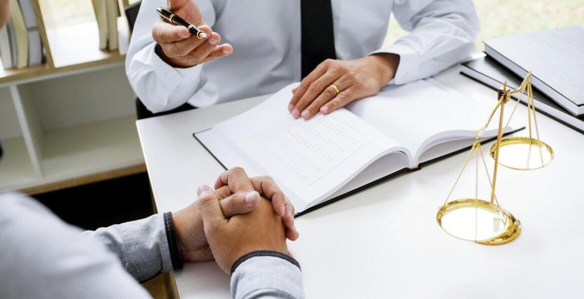 Jak uniknąć błędów prawnych podczas zakładania firmy?