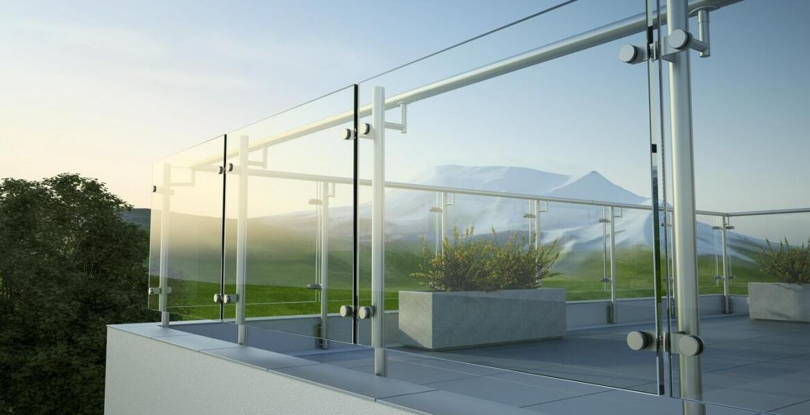 Balustrady metalowe na zewnątrz - jakie wybrać?
