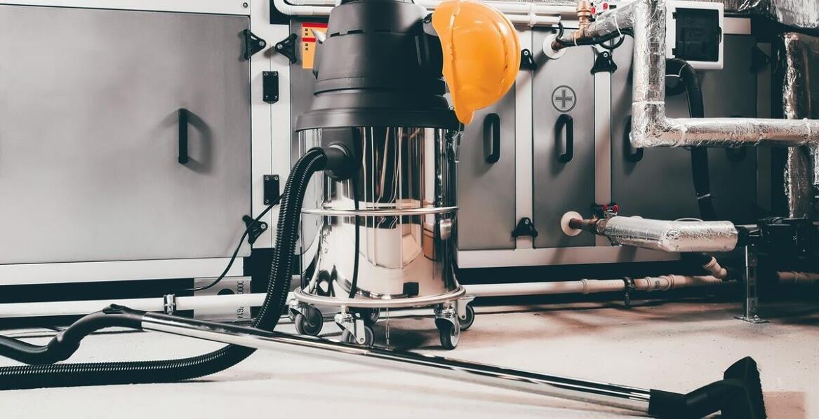 Jakie są najważniejsze cechy, na które należy zwrócić uwagę przy wyborze instalacji odpylającej?
