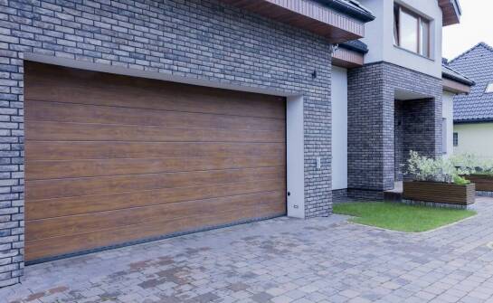 Rodzaje bram garażowych dostępnych w Niepołomicach