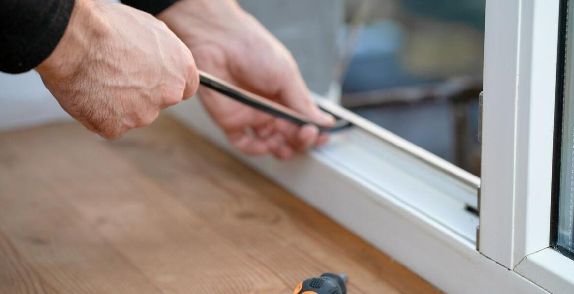 Jak prawidłowo przygotować otwory okienne przed montażem nowych okien?