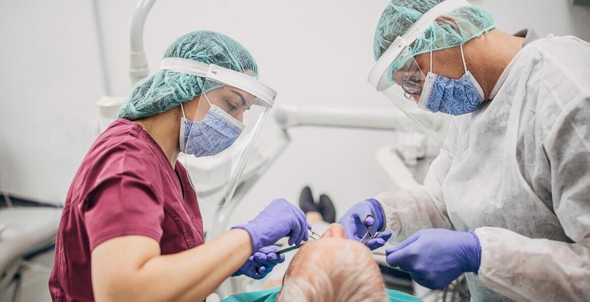 Jak wybrać najlepszą ofertę produktów stomatologicznych dla swoich potrzeb?