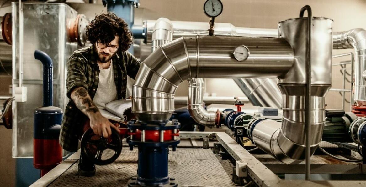 Modernizacja instalacji wodno-kanalizacyjnych: kiedy jest konieczna i jak ją przeprowadzić?