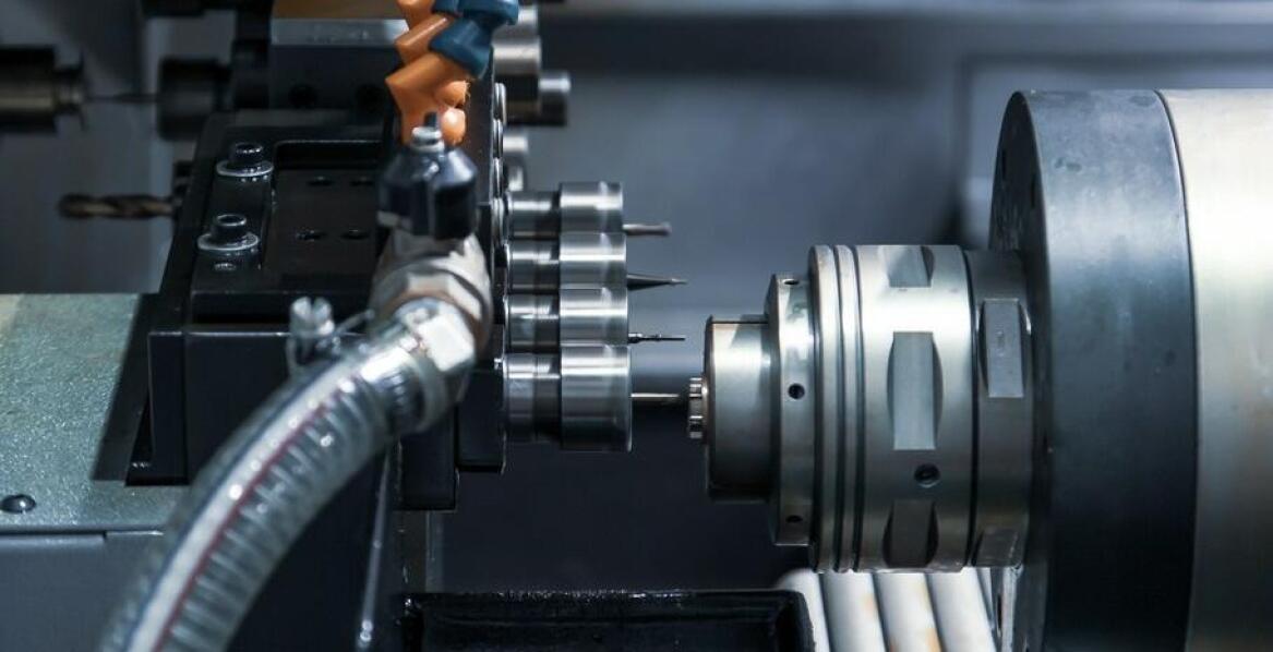 Wprowadzenie do technologii tokarek CNC: jak działają i jakie są ich możliwości