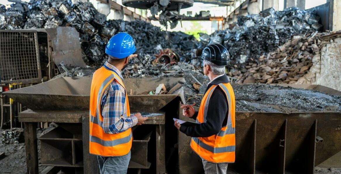 Wpływ recyklingu metali na gospodarkę lokalną i globalną