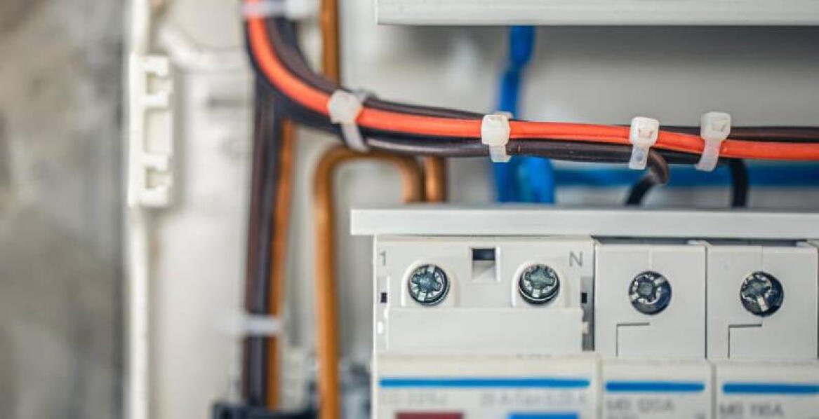 W jaki sposób działa przekaźnik elektroniczny?