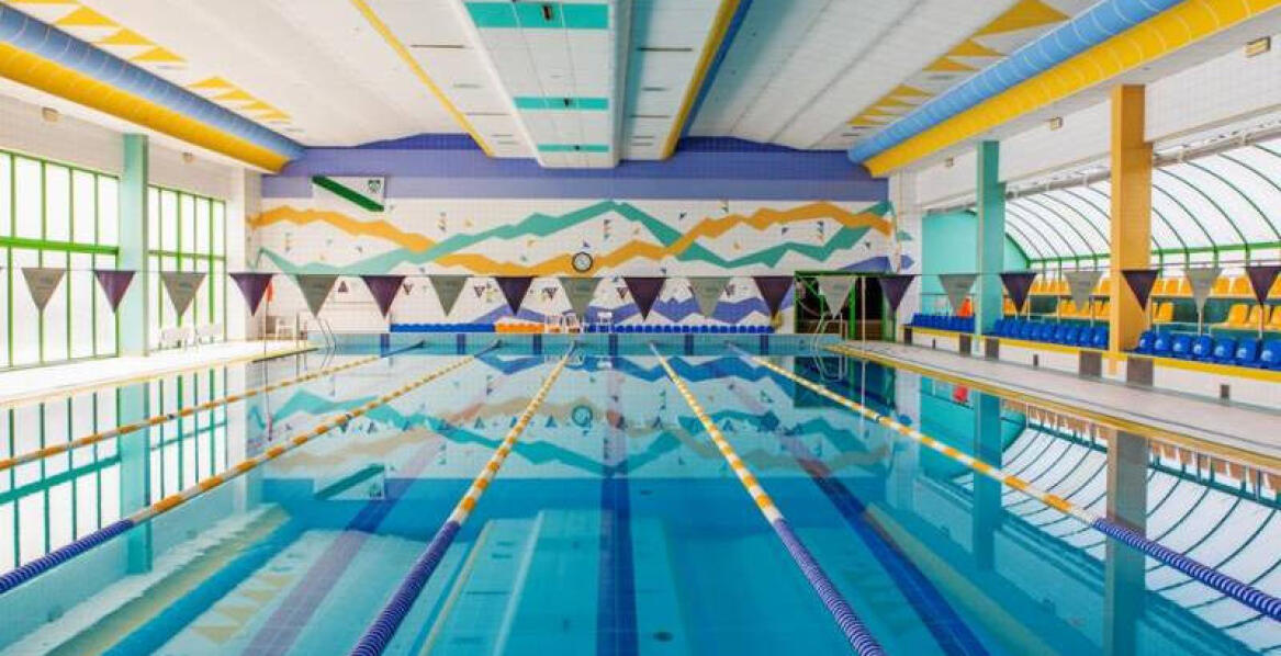 Gdzie zapisać się na naukę pływania we Wałbrzychu?