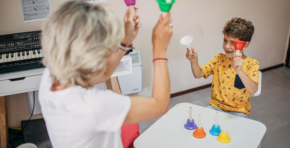Terapia muzyczna jako uzupełnienie integracji sensorycznej - korzyści i metody pracy